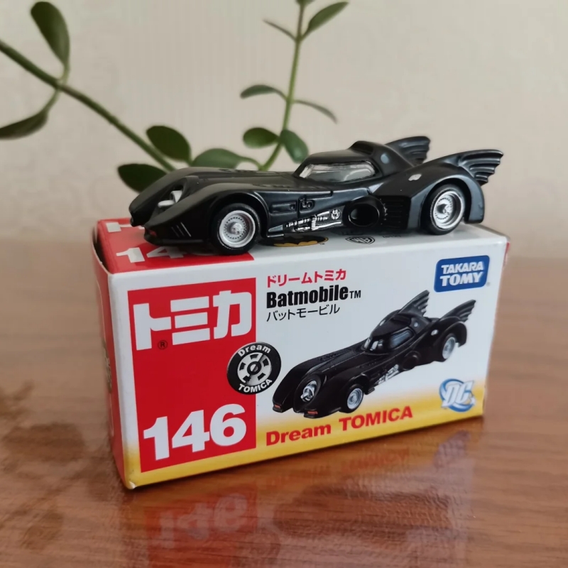 Takara Tomy Tomica Marvel DC B - đánh giá và giá Model Kit Batman