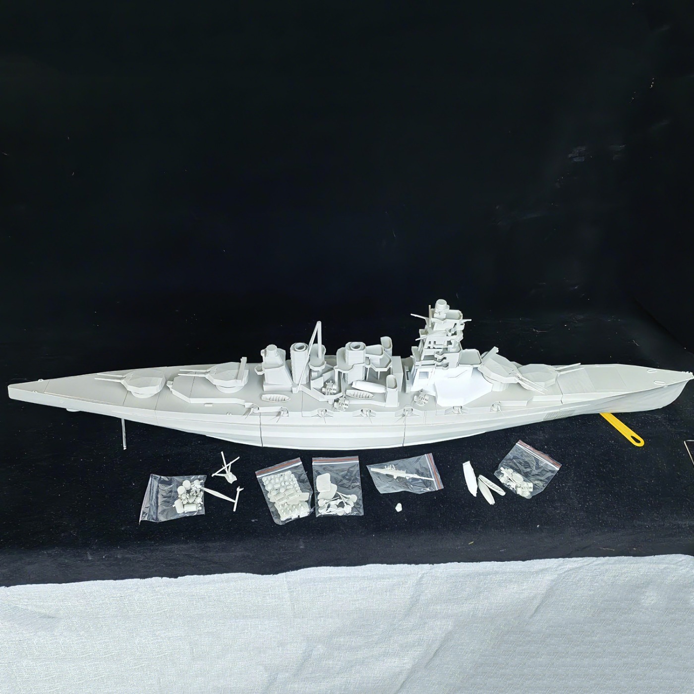 1/200 RC Ships 107cm Kongo WWI - đánh giá và giá Model Kit Lucario